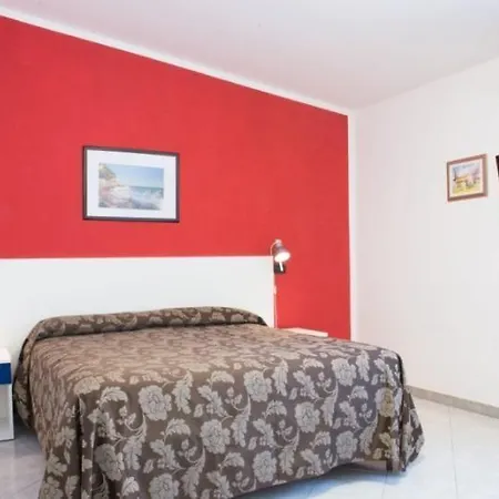 Giardino Del Sole * 萨沃纳