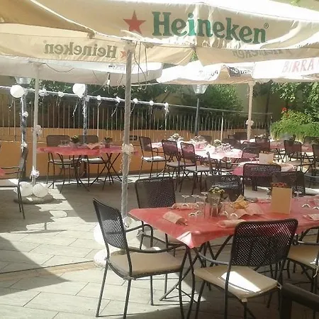 Giardino Del Sole * 萨沃纳